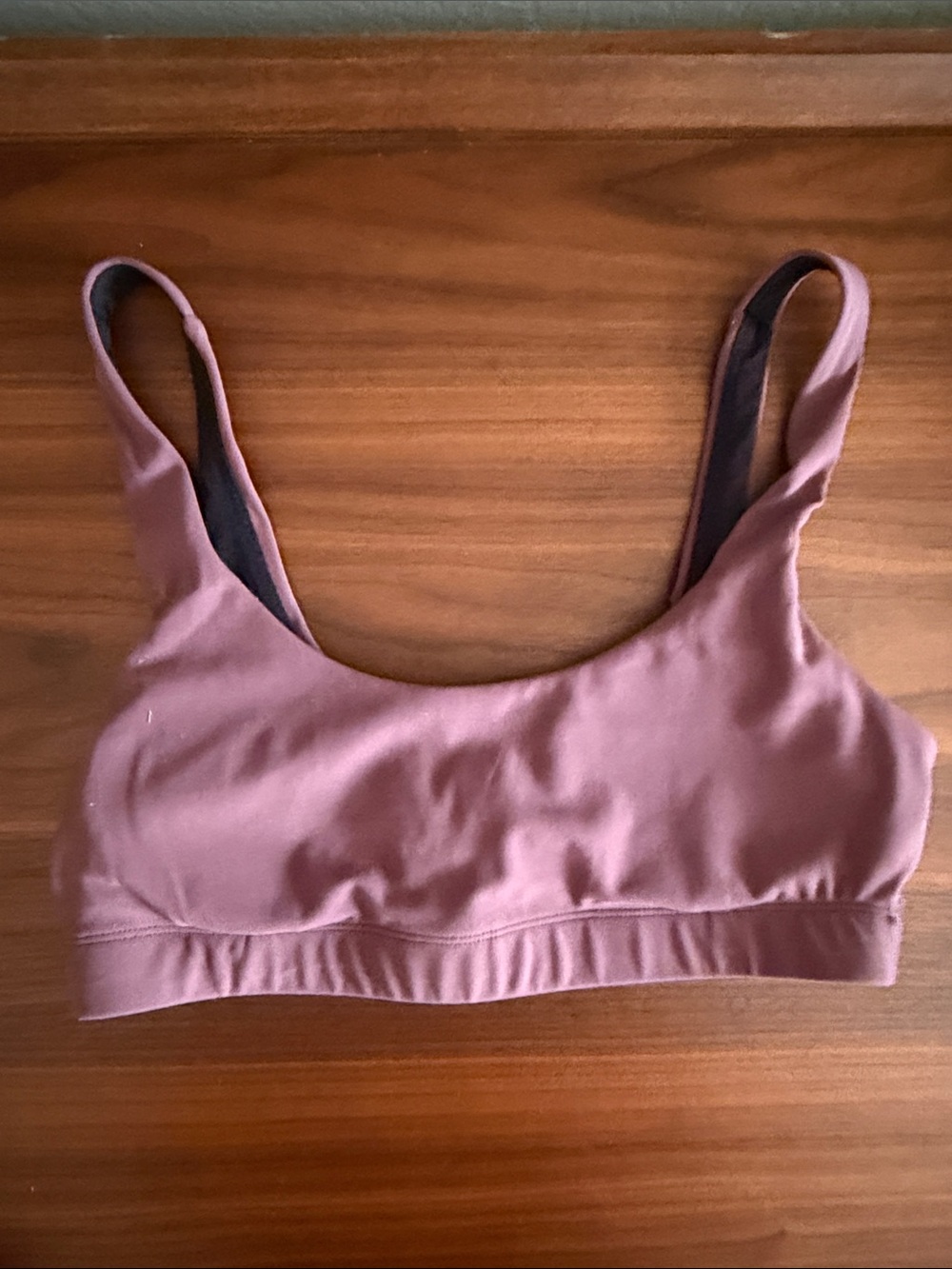 Vuori Scoop Neck Sports Bra in Mauve